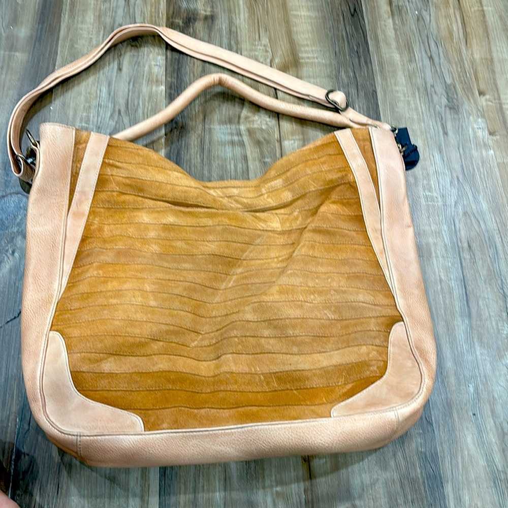 Large NWT leather bag with detachable crossbody